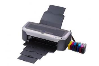 Принтер Epson Stylus Photo R2100 с чернильной системой Принтер Epson Stylus Photo R2100 с чернильной системой